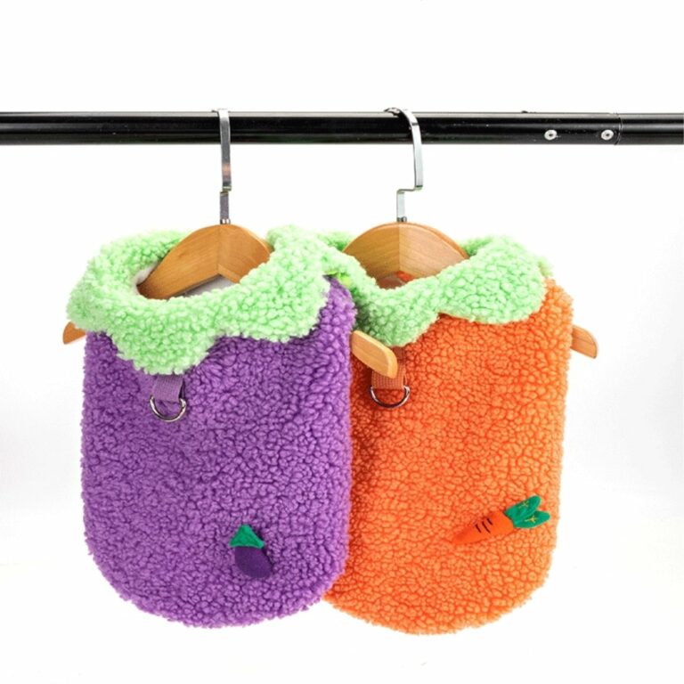 Suéter estilo abrigo modelo uva para mascota pequeña - Imagen 4